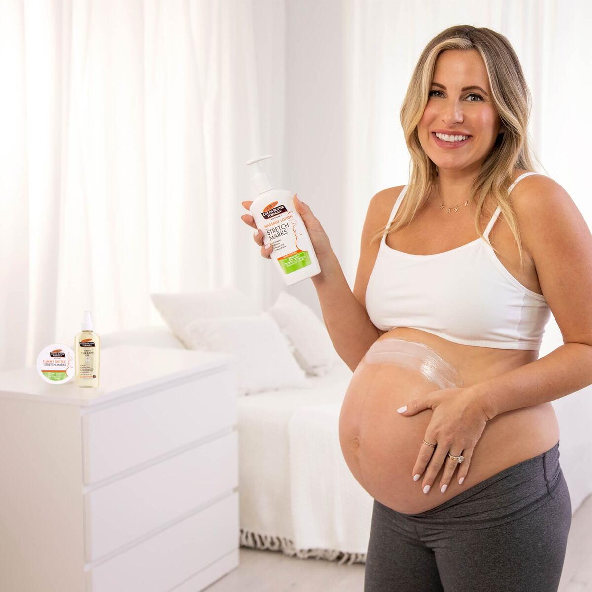 GETIT.QA- Qatar’s Best Online Shopping Website offers PALMER'S COCOA BUTTER FORMULA STRETCH MARKS MASSAGE LOTION 250 ML at the lowest price in Qatar. Free Shipping & COD Available!