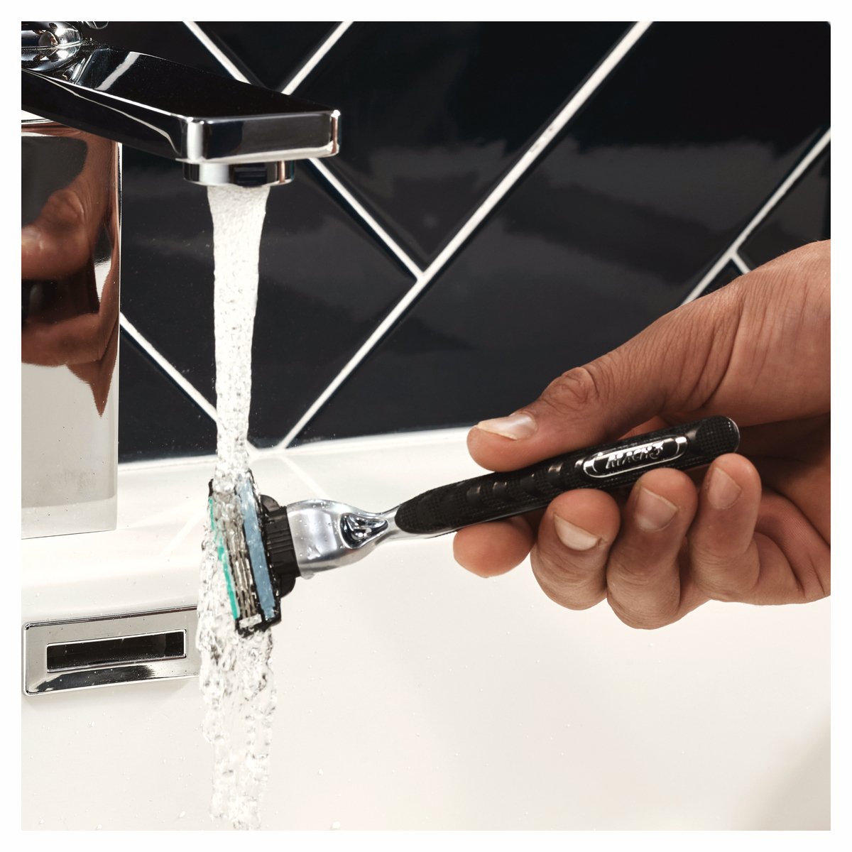 GETIT.QA- Qatar’s Best Online Shopping Website offers GILLETTE MACH3+ MEN'S RAZOR 1 HANDLE + 2 BLADES at the lowest price in Qatar. Free Shipping & COD Available!