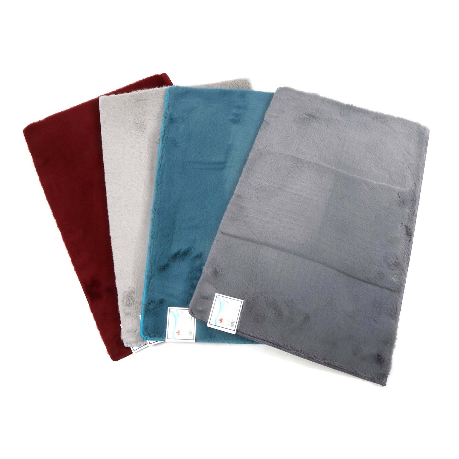 GETIT.QA- Qatar’s Best Online Shopping Website offers MAPLE LEAF FLOOR MAT 50X80CM ASSORTED PER PC at the lowest price in Qatar. Free Shipping & COD Available!