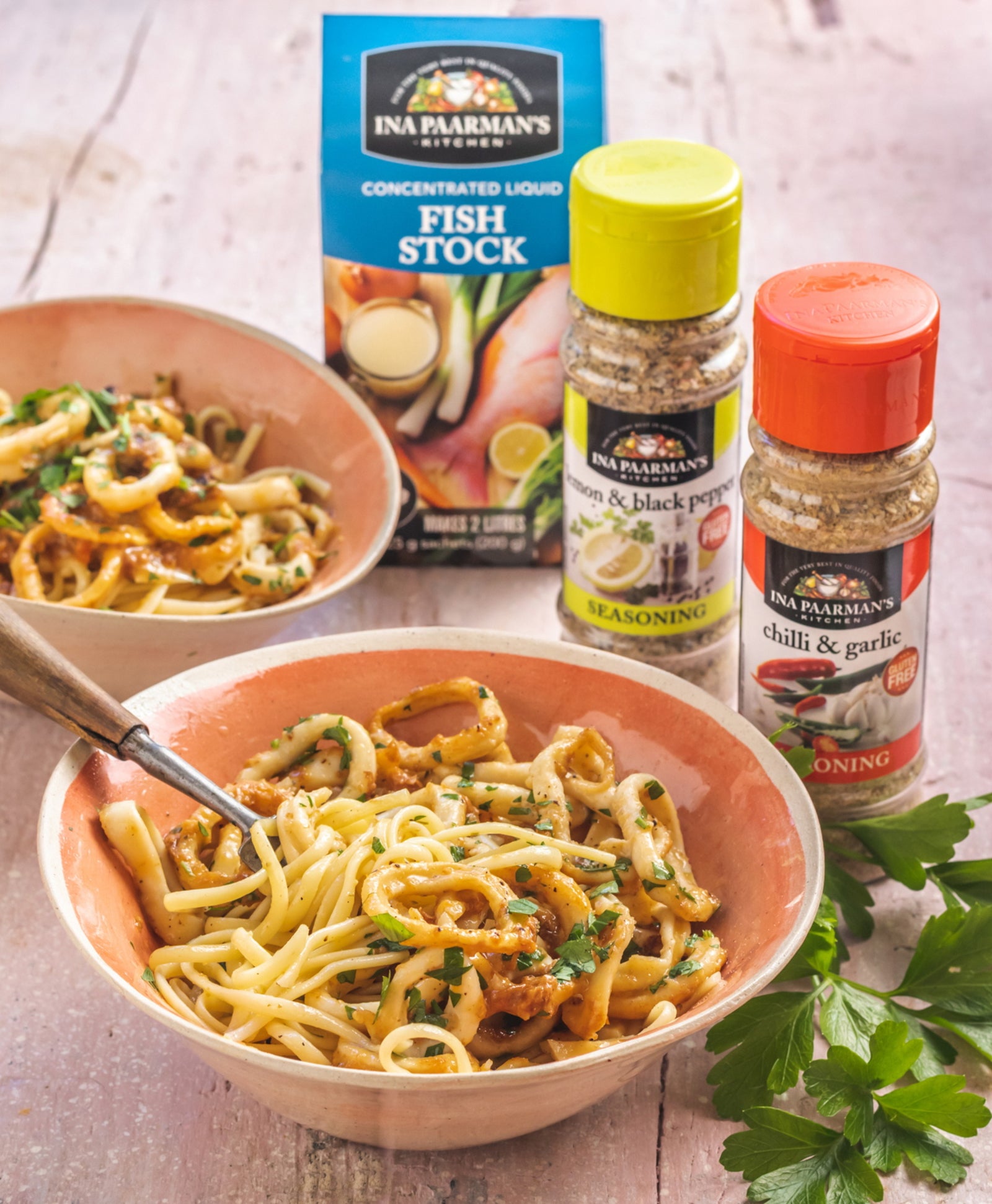 GETIT.QA- Qatar’s Best Online Shopping Website offers INA PAARMAN'S CHILLI & GARLIC SEASONING 200 ML at the lowest price in Qatar. Free Shipping & COD Available!