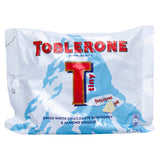 GETIT.QA- Qatar’s Best Online Shopping Website offers TOBLERONE SWISS WHITE CHOCOLATE 200 G at the lowest price in Qatar. Free Shipping & COD Available!